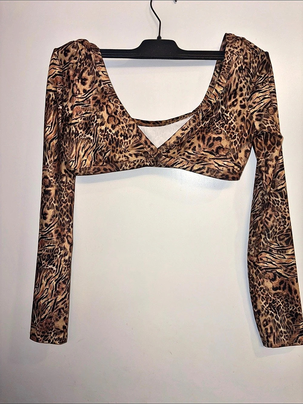 Animal Print Long Sleeve Crop Top in Brown Like New